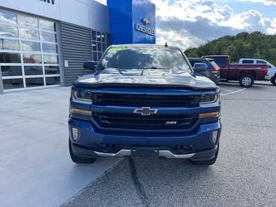 2017 Chevrolet 1500 Crew Cab, $24000. Photo 5