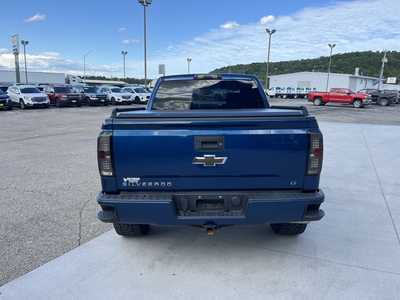 2017 Chevrolet 1500 Crew Cab, $24000. Photo 6
