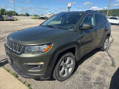 2018 Jeep Compass, $11000. Photo 1