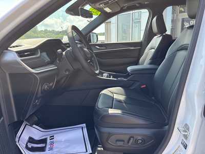 2025 Jeep Grand Cherokee L, $52899. Photo 5