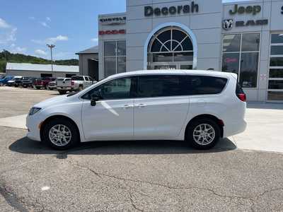 2025 Chrysler Voyager, $41990. Photo 11