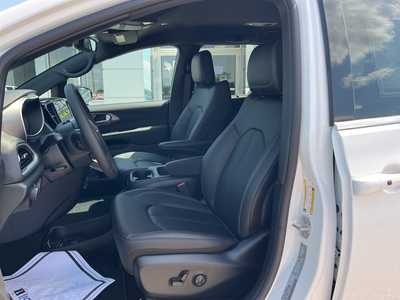 2025 Chrysler Voyager, $41990. Photo 2