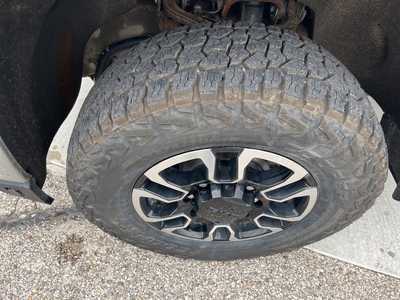 2020 GMC 2500 Crew Cab, $47000. Photo 8