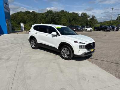 2022 Hyundai Santa Fe, $22000. Photo 2