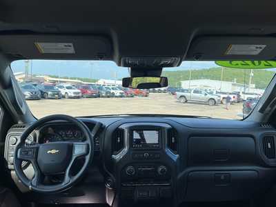 2025 Chevrolet 1500 Crew Cab, $51600. Photo 3