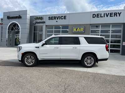 2021 GMC Yukon XL, $40900. Photo 11