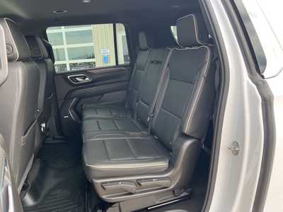 2021 GMC Yukon XL, $40900. Photo 8