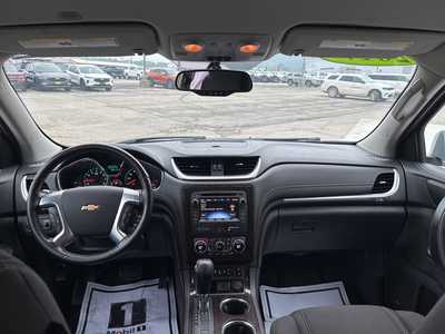 2017 Chevrolet Traverse, $11500. Photo 3