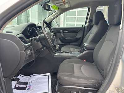 2017 Chevrolet Traverse, $11500. Photo 5