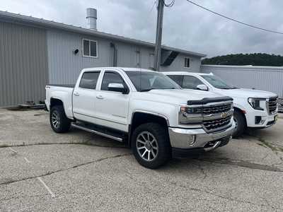 2017 Chevrolet 1500 Crew Cab, $29000. Photo 1