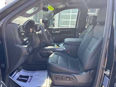 2024 Chevrolet 2500 Crew Cab, $65000. Photo 5