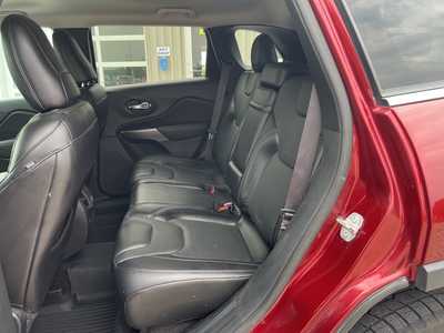 2019 Jeep Cherokee, $14000. Photo 7