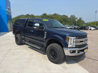 2018 Ford F350 Ext Cab, $36000. Photo 2