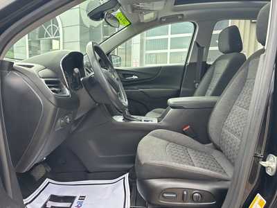 2022 Chevrolet Equinox, $25900. Photo 5