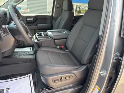 2025 Chevrolet 1500 Crew Cab, $50600. Photo 6