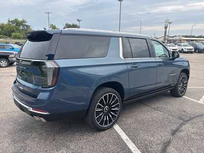 2025 Chevrolet Suburban, $89900. Photo 12
