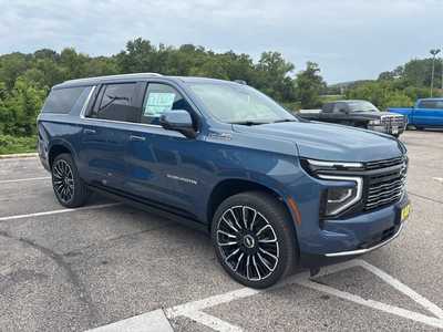 2025 Chevrolet Suburban, $89900. Photo 2