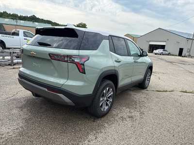 2026 Chevrolet Equinox, $34478. Photo 3