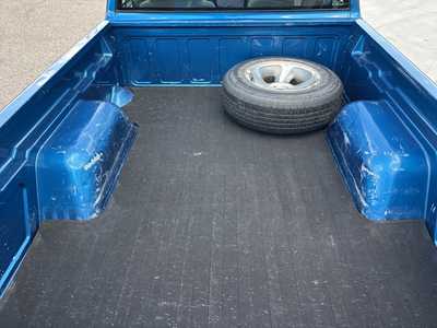 2000 Chevrolet S-10 Reg Cab, $4500. Photo 7