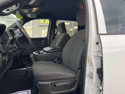 2022 RAM 2500 Crew Cab, $39000. Photo 2