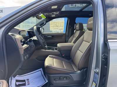 2025 Chevrolet Tahoe, $92794. Photo 6