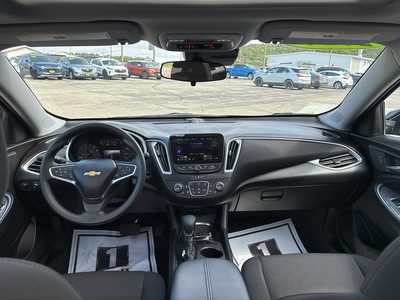 2024 Chevrolet Malibu, $20500. Photo 3