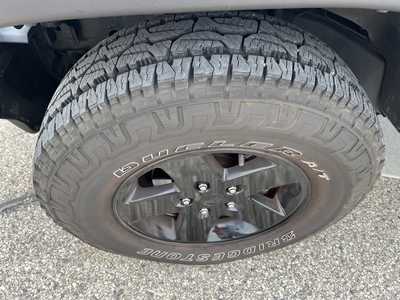 2011 Jeep Wrangler Unlimited, $11500. Photo 8