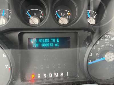 2016 Ford F250 Reg Cab, $22000. Photo 9