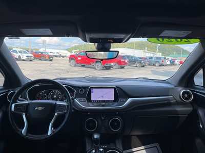 2020 Chevrolet Blazer, $24000. Photo 3
