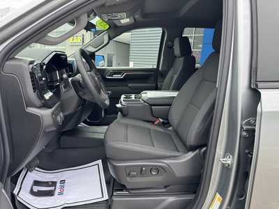 2026 Chevrolet 1500 Crew Cab, $59000. Photo 2