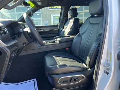 2024 Jeep Wagoneer, $52900. Photo 2