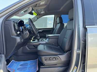 2026 Chevrolet 1500 Crew Cab, $65500. Photo 6