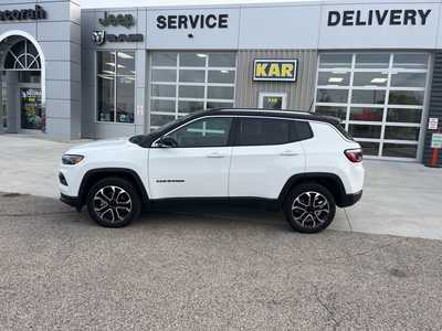 2022 Jeep Compass, $22900. Photo 11