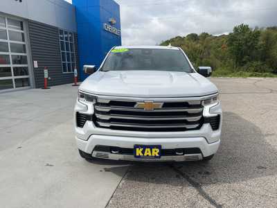 2024 Chevrolet 1500 Crew Cab, $52900. Photo 5