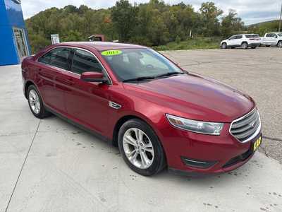 2013 Ford Taurus, $8000. Photo 2