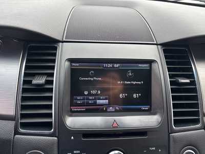 2013 Ford Taurus, $8000. Photo 7