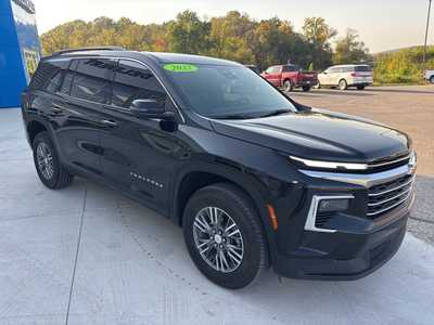 2025 Chevrolet Traverse, $40000. Photo 2