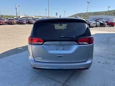 2020 Chrysler Pacifica, $19900. Photo 10