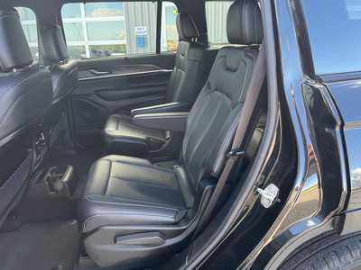 2024 Jeep Grand Cherokee L, $32900. Photo 11