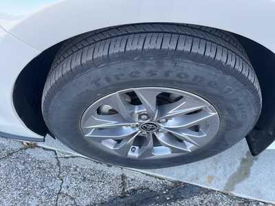 2022 Toyota Sienna, $42900. Photo 12