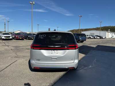 2026 Chrysler Pacifica, $46452. Photo 10