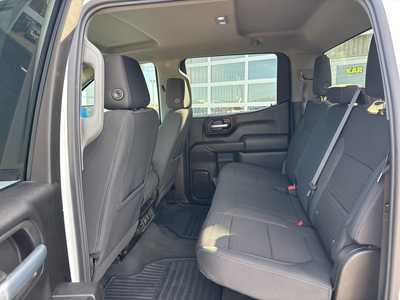 2021 Chevrolet 1500 Crew Cab, $28300. Photo 6