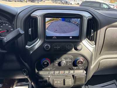 2021 Chevrolet 1500 Crew Cab, $28300. Photo 7