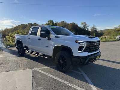 2026 Chevrolet 2500 Crew Cab, $79390. Photo 5