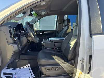 2026 Chevrolet 2500 Crew Cab, $79390. Photo 6