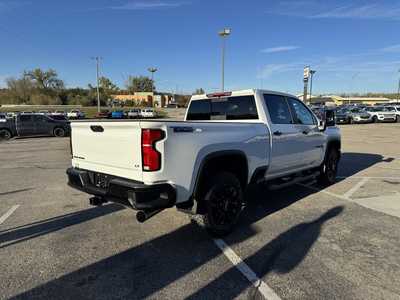 2026 Chevrolet 2500 Crew Cab, $79390. Photo 9