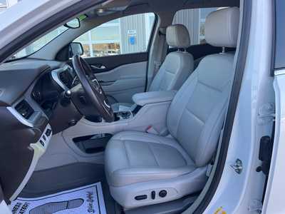 2023 GMC Acadia, $28900. Photo 2