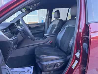 2024 Jeep Grand Cherokee, $32300. Photo 2