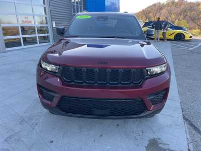2024 Jeep Grand Cherokee, $32300. Photo 5