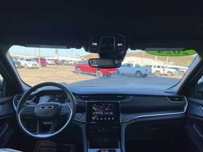 2024 Jeep Grand Cherokee, $32300. Photo 6